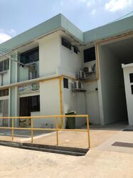 Ang Mo Kio Avenue 10 (D20), Retail #560073991